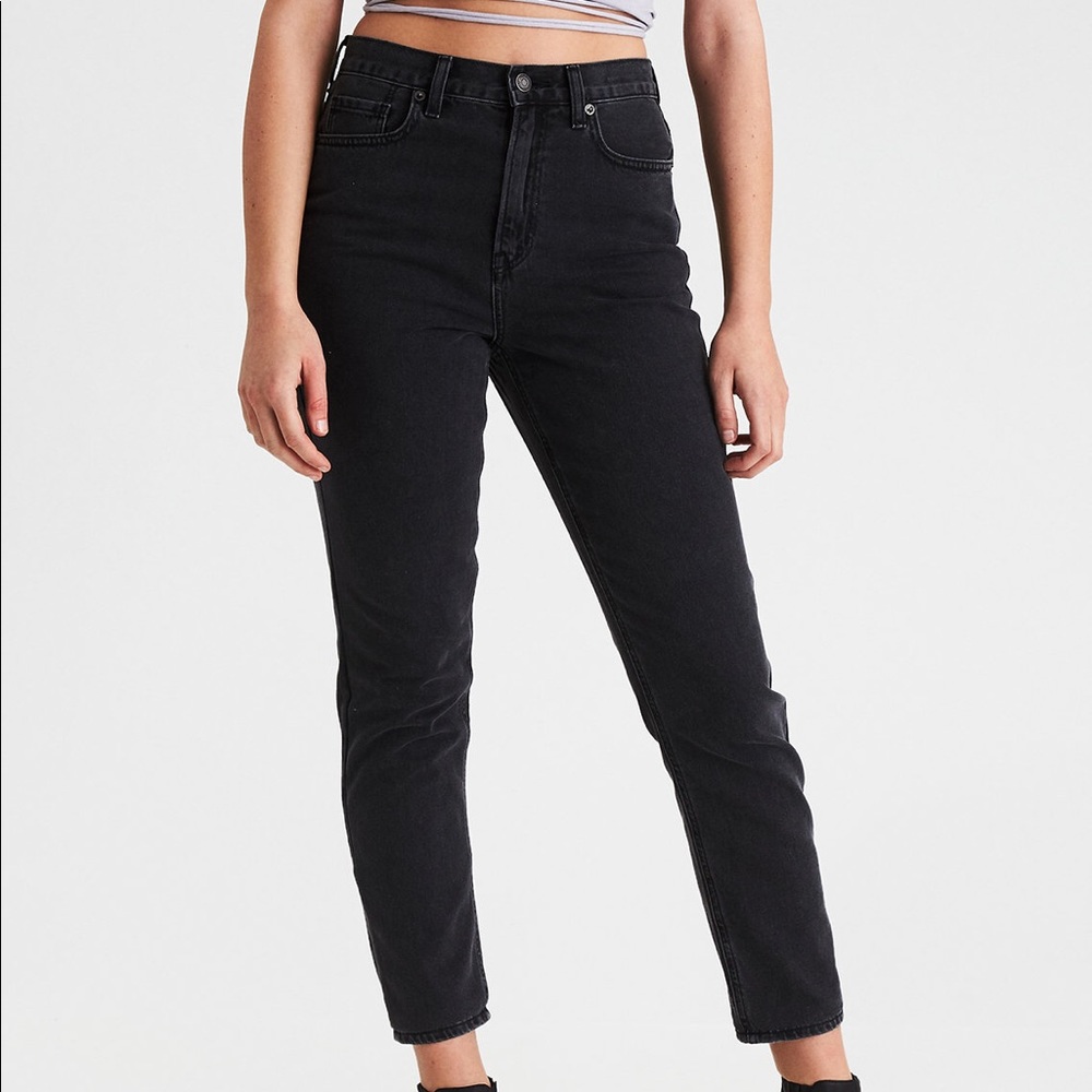 black mom jeans